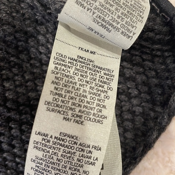 Lorna Jane Large Knit Infinity Scarf - Picture 6 of 12